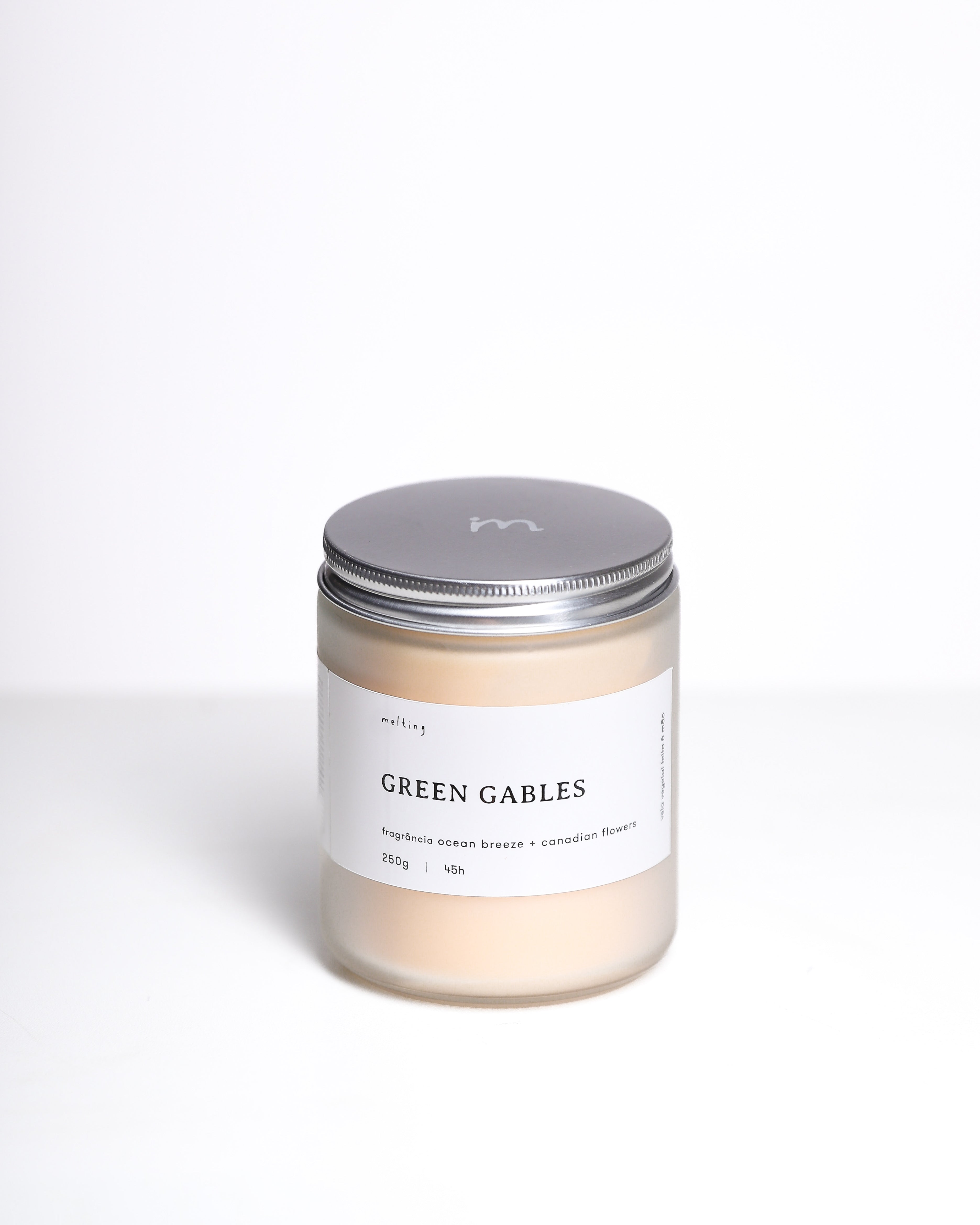 Green Gables | Ocean breeze + Canadian flowers